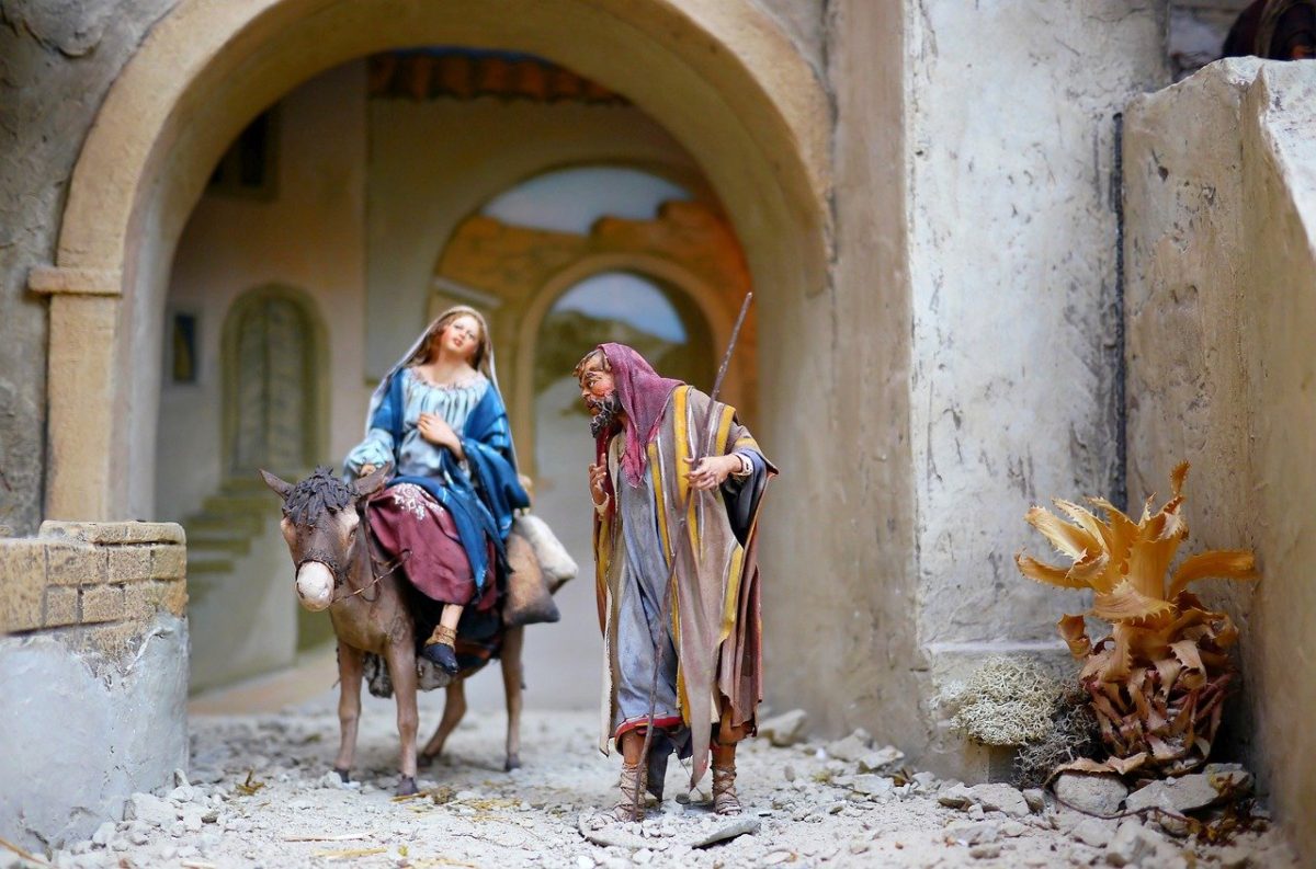 image of mary and joseph in bethlehem for story Bethlehem Manger by JeniseCook.com
